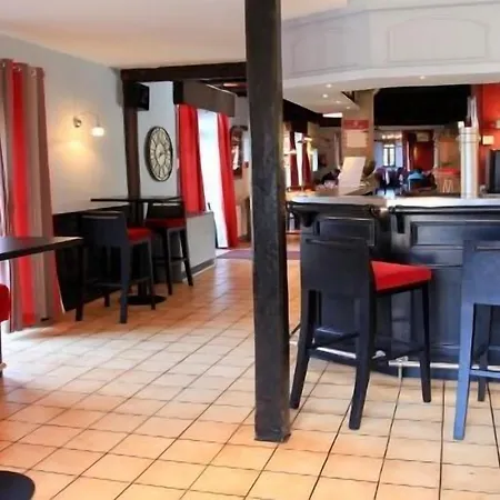 Hotell Le Victor Hugo - Et Restaurant - Logis 2*