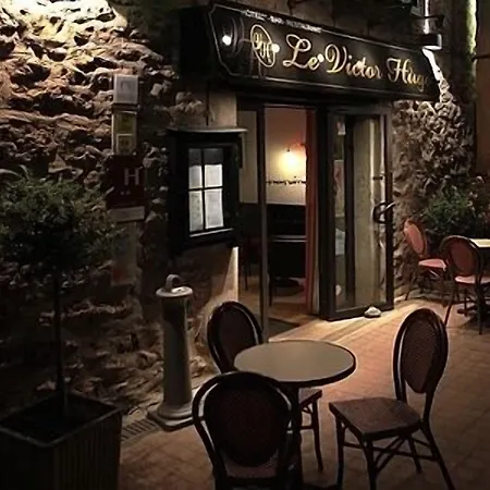 Le Victor Hugo - Et Restaurant - Logis Hotell Saint-Céré