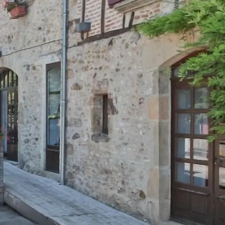 Le Victor Hugo - Et Restaurant - Logis Saint-Céré