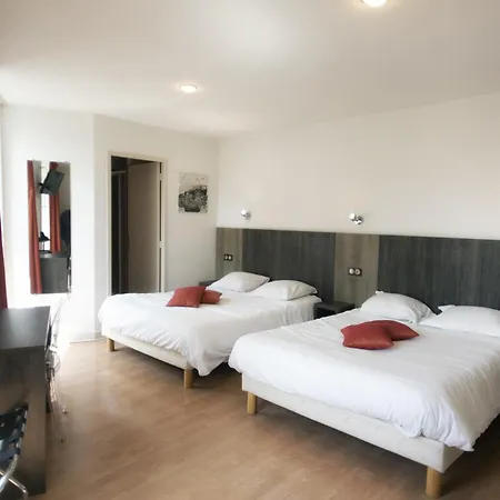 Le Victor Hugo - Et Restaurant - Logis 2* Saint-Céré