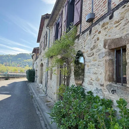 Le Victor Hugo - Et Restaurant - Logis Ξενοδοχείο Saint-Céré