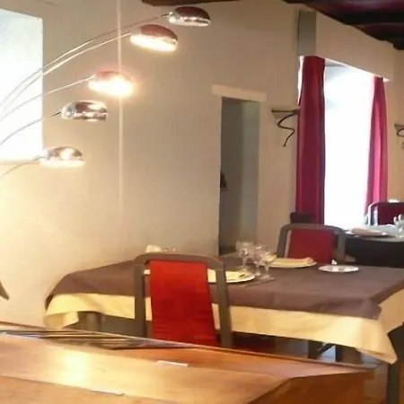 Le Victor Hugo - Et Restaurant - Logis מלון Saint-Céré