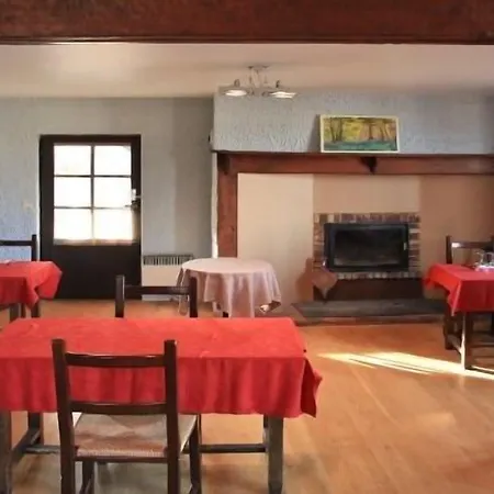 Le Victor Hugo - Et Restaurant - Logis 2* Saint-Céré