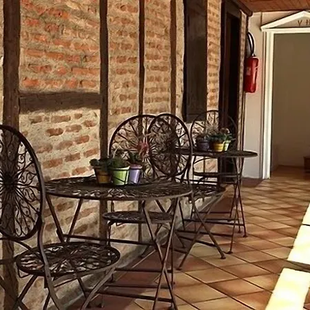 מלון Le Victor Hugo - Et Restaurant - Logis 2*