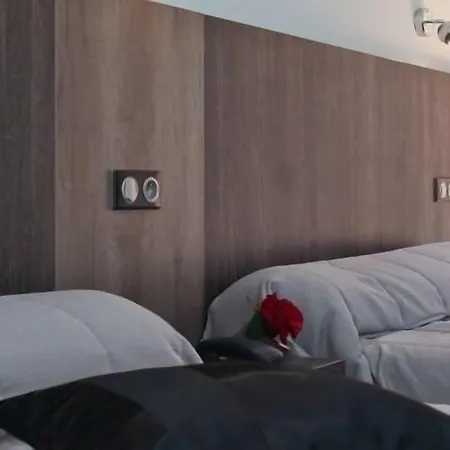 מלון Le Victor Hugo - Et Restaurant - Logis Saint-Céré