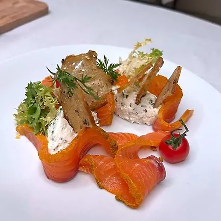 Le Victor Hugo - Et Restaurant - Logis