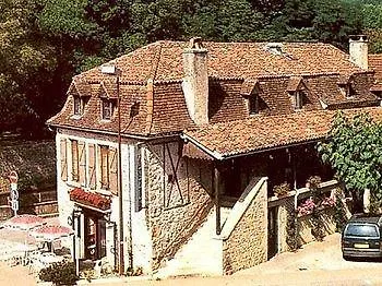 Le Victor Hugo - Et Restaurant - Logis 2*
