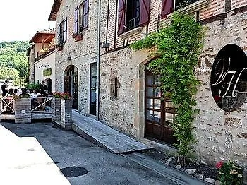 Le Victor Hugo - Et Restaurant - Logis Hotel 2*