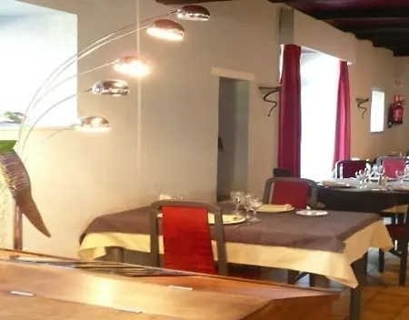 Le Victor Hugo - Et Restaurant - Logis Hotel Saint-Céré