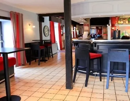 Le Victor Hugo - Et Restaurant - Logis Hotel 2*