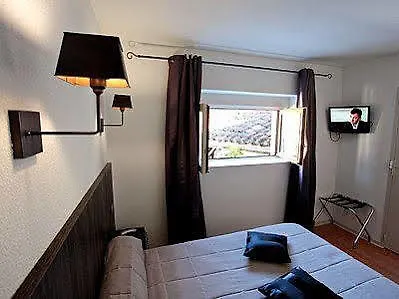 Hotel Logis Le Victor Hugo