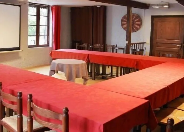 Le Victor Hugo - Et Restaurant - Logis 2*