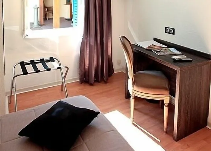 Le Victor Hugo - Et Restaurant - Logis Hotel